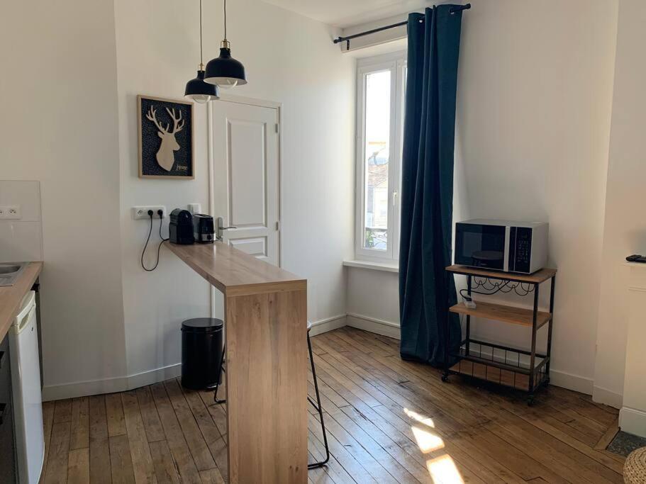 Studio Cosy A 12 Min A Pieds De La Gare Limoges Bagian luar foto